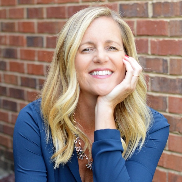 Meet your Posher, Lyndsey - Picture 1 of 1